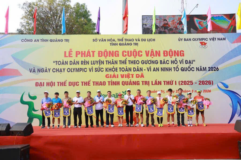 Tổ chức sự kiện