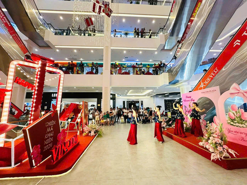 Tổ chức sự kiện