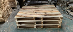 Pallet gỗ