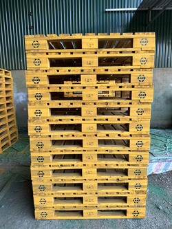 Pallet 4 hướng nâng