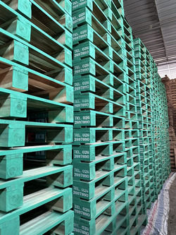 Pallet 4 hướng nâng