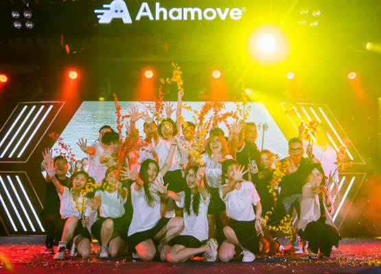 Tổ chức sự kiện