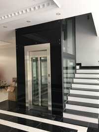 Thang máy tải khách