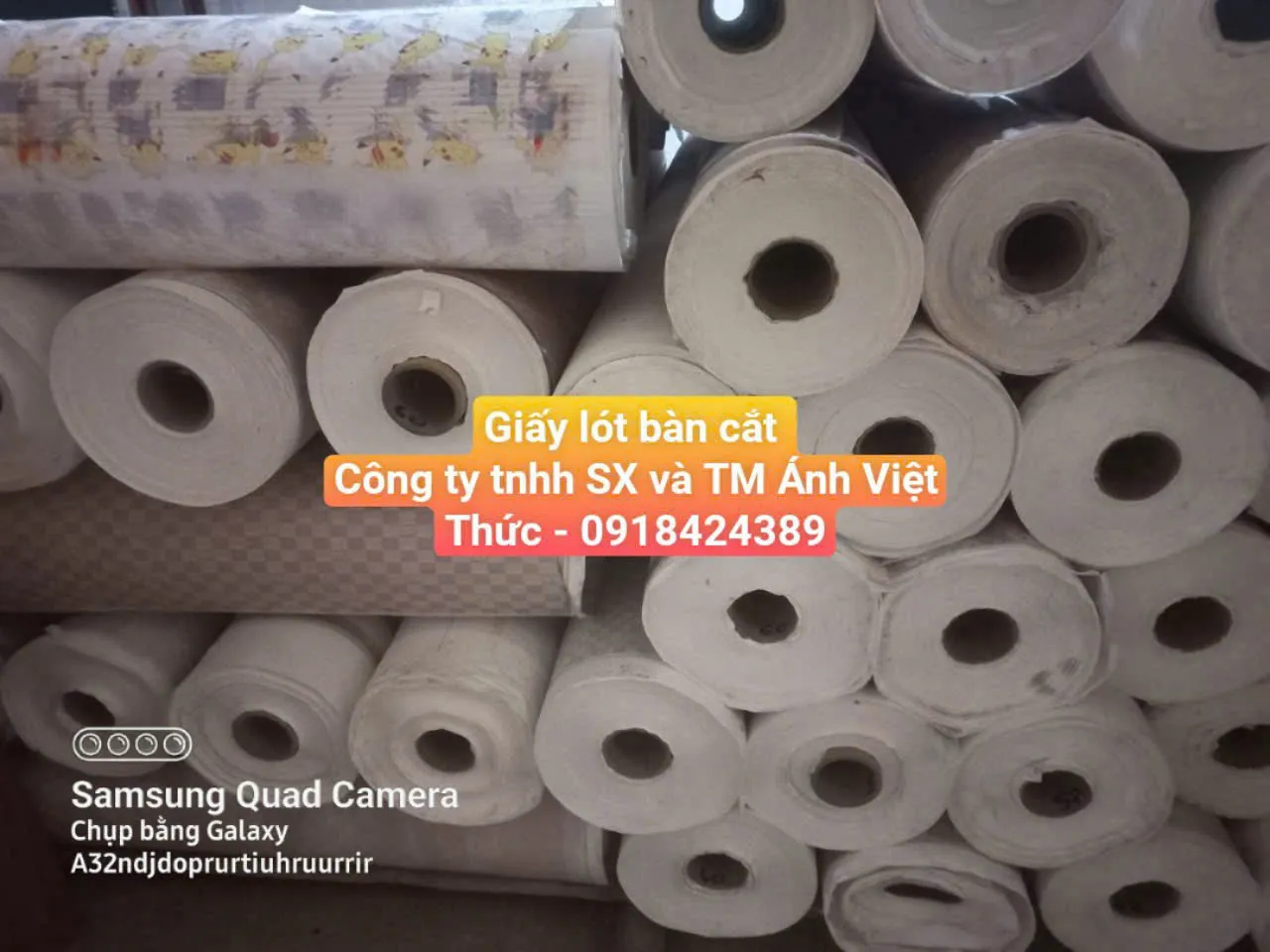 Giấy lót bàn cắt