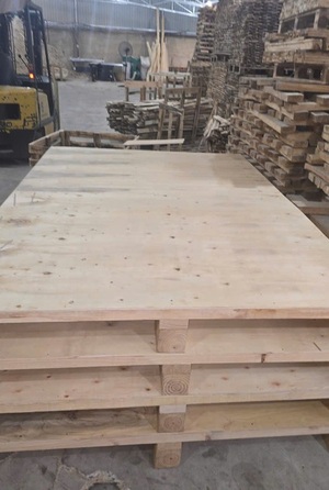 Pallet gỗ