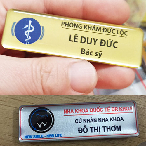 Biển tên nhân viên