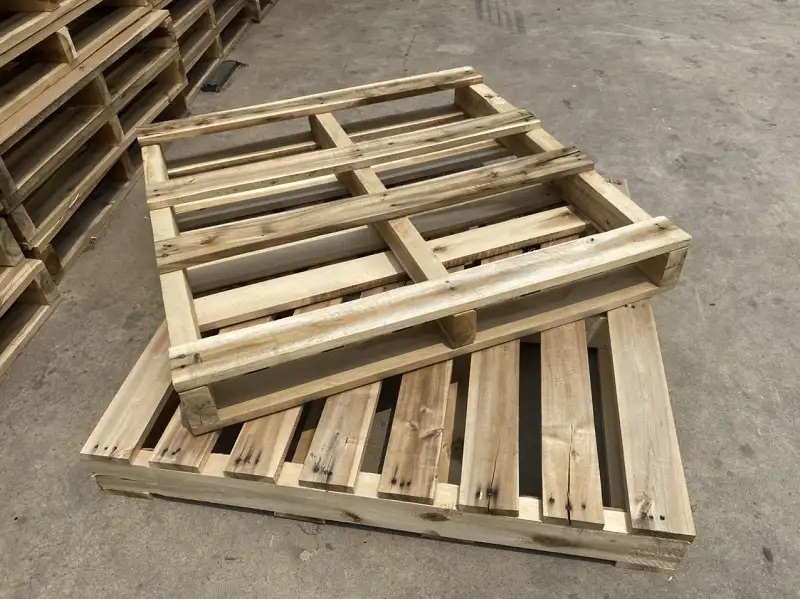 Pallet gỗ