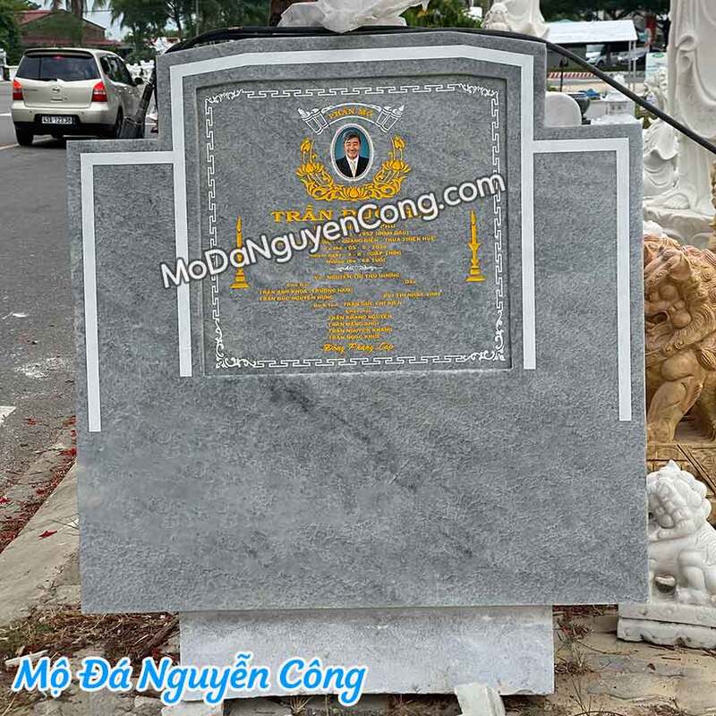 Bia mộ công giáo nguyên khối