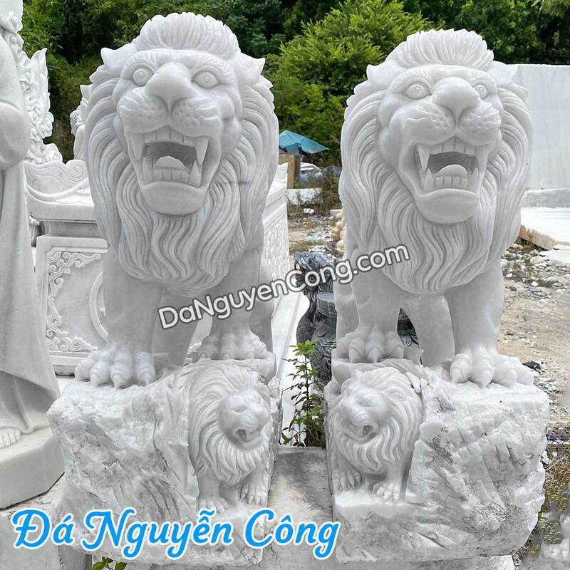 Sư tử đá cẩm thạch