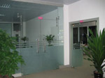 Cửa kính thủy lực