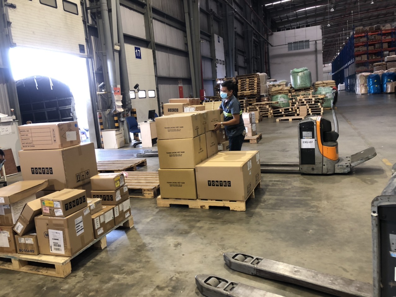 Dịch vụ bốc xếp hàng hóa