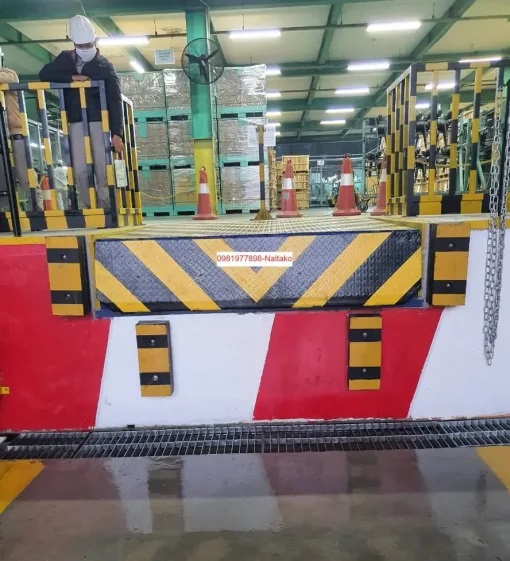 Sàn nâng Dock Leveler 8 tấn