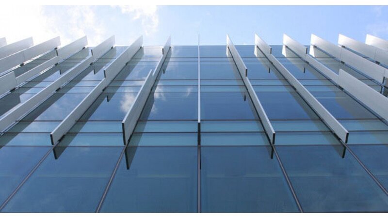 Vách kính mặt dựng nhôm Lumal