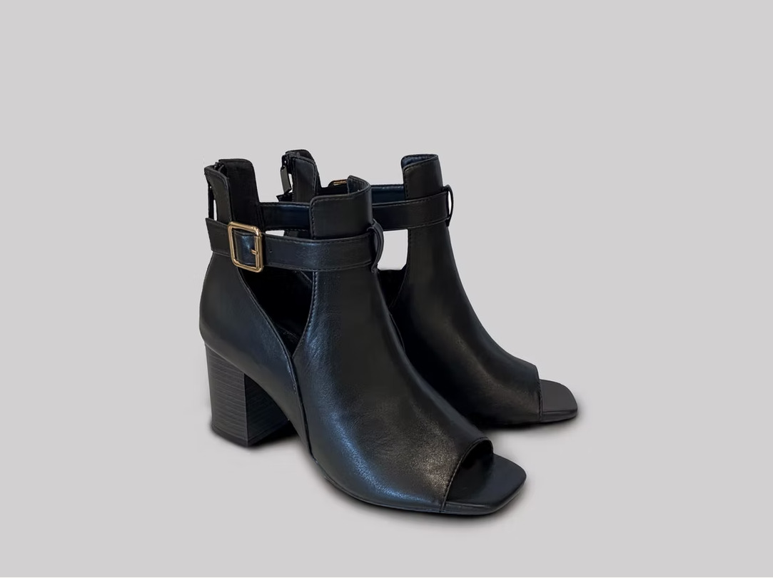 Giày boot nữ hở mũi