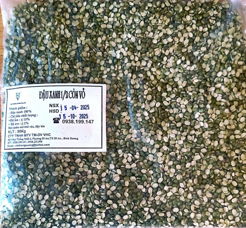 Đậu xanh nửa hạt còn vỏ