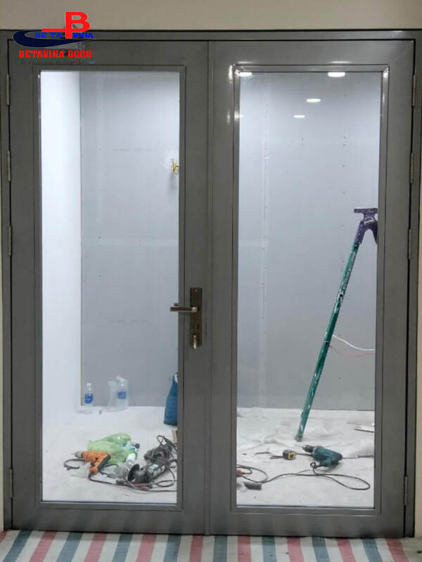 Cửa kính chống cháy Betavina M13
