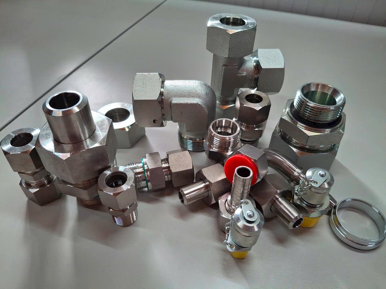 Đầu bấm Bin côn 24