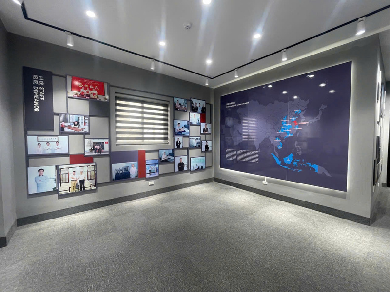 Thiết kế thi công nội thất Showroom