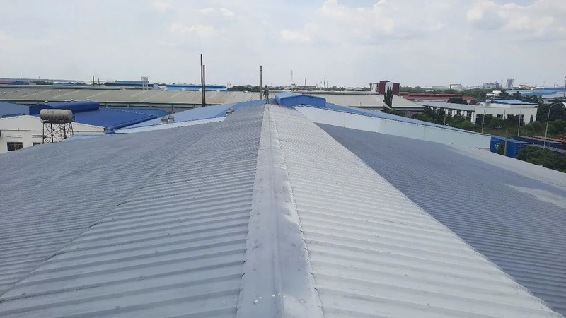 Thi công sơn mái tôn