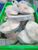 Cá ngừ cắt khoanh