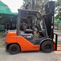Xe nâng hiệu Toyota 8FD25 4m