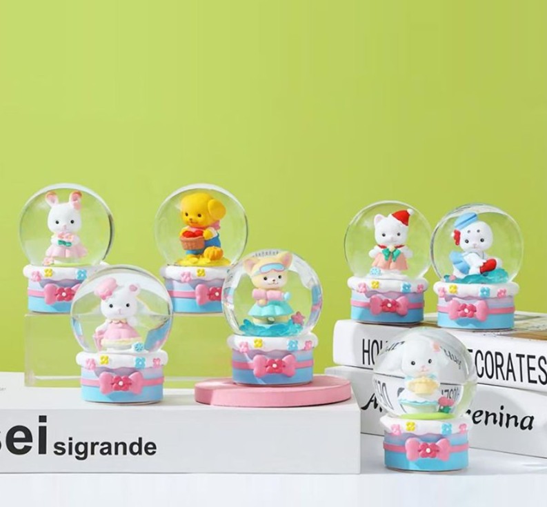 8W049 - Blind Box