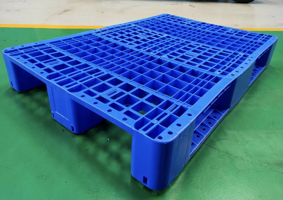 Pallet nhựa