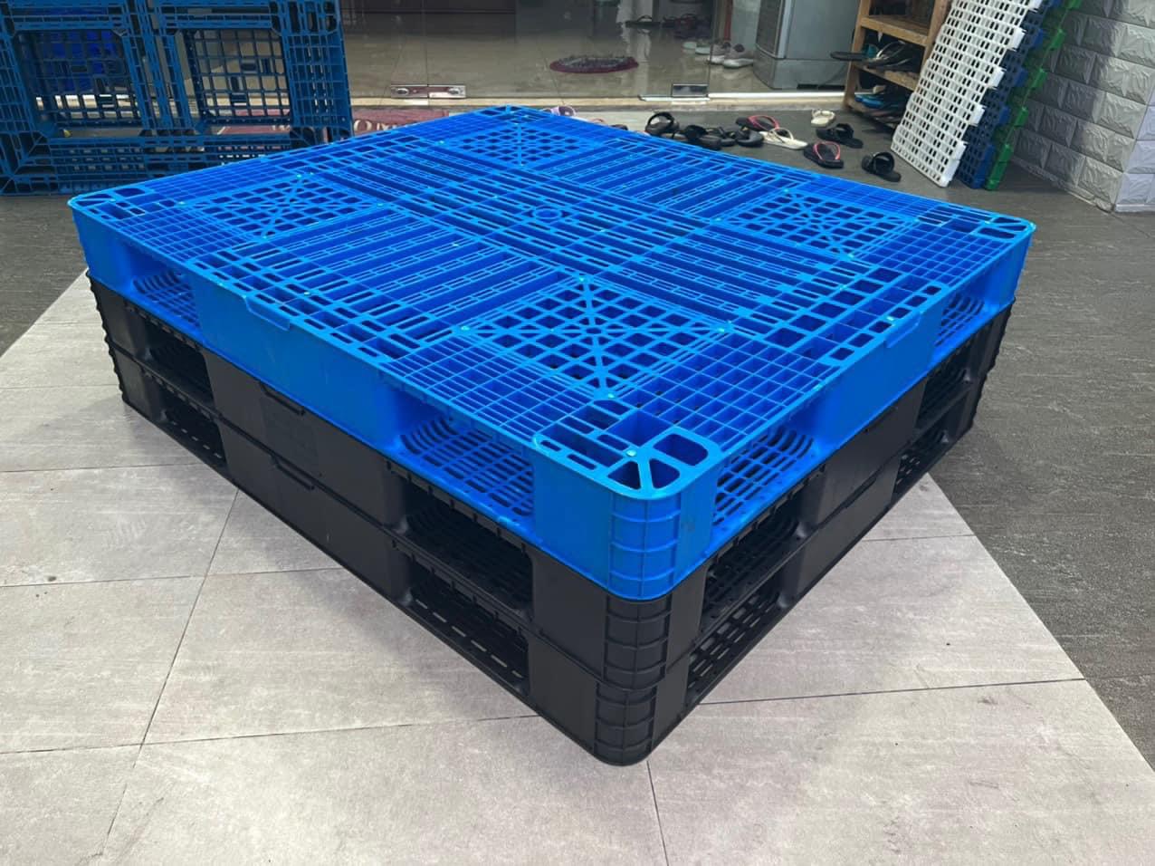 Pallet nhựa
