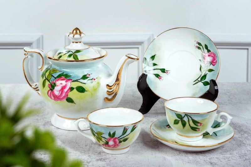 Bộ ấm chén trà gốm sứ