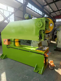 Máy dập họng sâu phi tiêu chuẩn