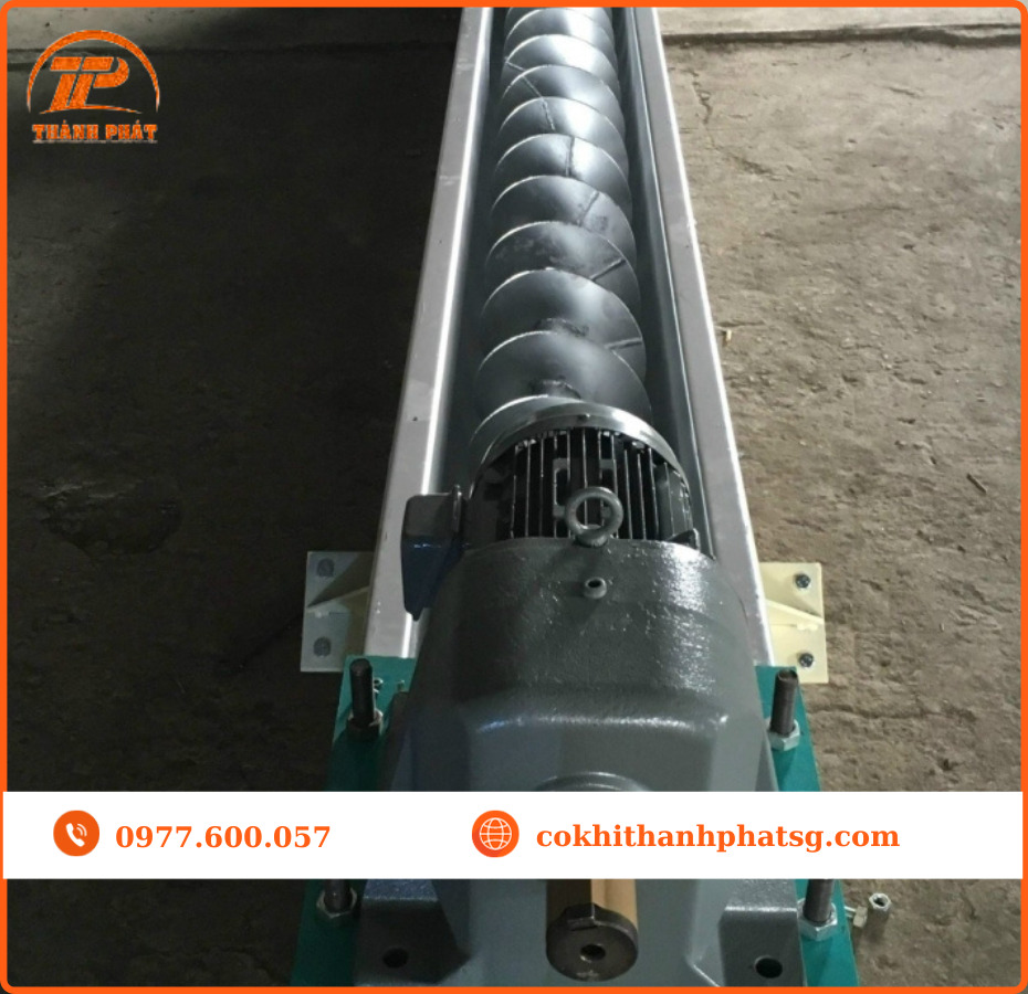 Vít tải than cám