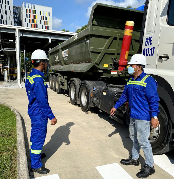 Thu gom vận chuyển rác thải công nghiệp