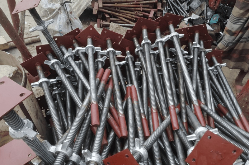 kích tăng giàn giáo đế u phi 38