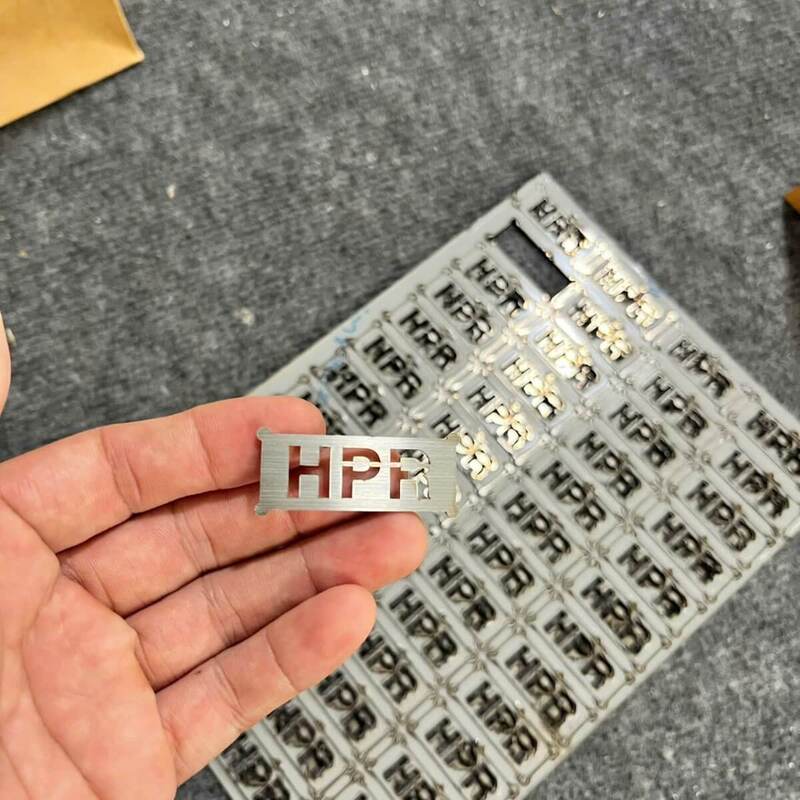 Tem nhãn inox cắt laser