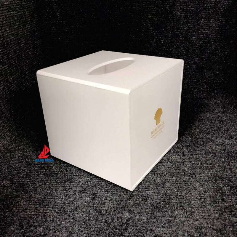 Hộp đựng khăn giấy mica