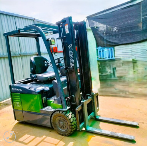 Xe nâng điện 3 bánh ngồi lái