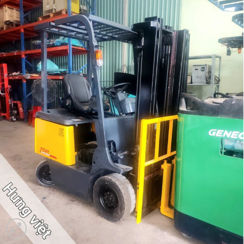 Xe nâng điện TCM 1.5 tấn 3M ngồi lái