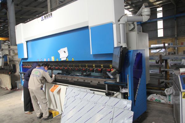 Dịch vụ gia công chấn uốn inox