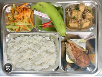 Suất ăn công nghiệp