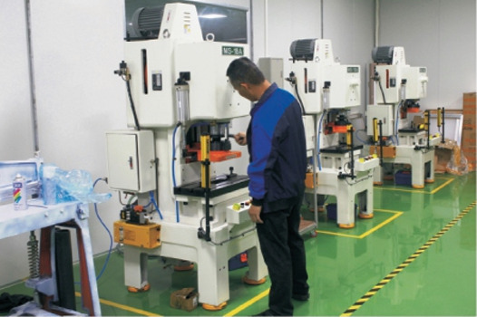 Hình ảnh máy móc thiết bị sản xuất HAORUI Package