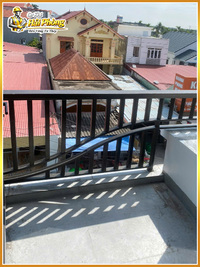 Lan can sắt uốn ban công