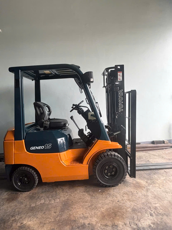 Xe nâng đã qua sử dụng