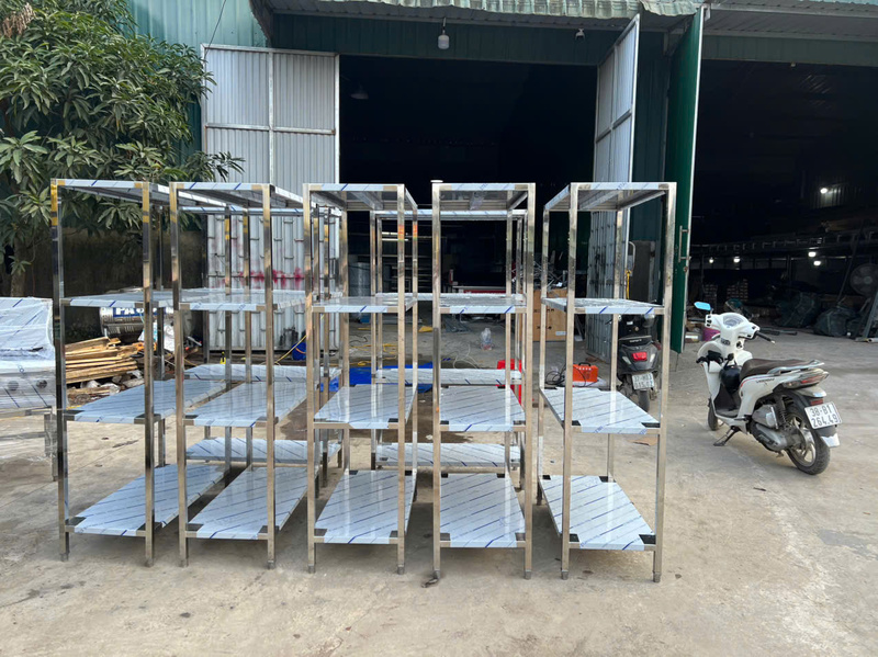Kệ inox 4 tầng