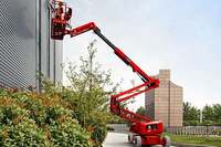 Xe nâng người ngoài trời