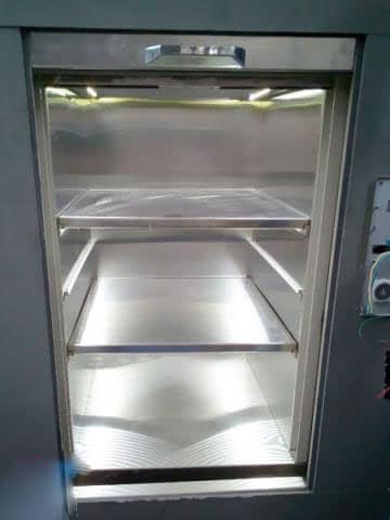 Thang máy tải thực phẩm