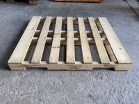 Pallet gỗ thông 4 hướng nâng