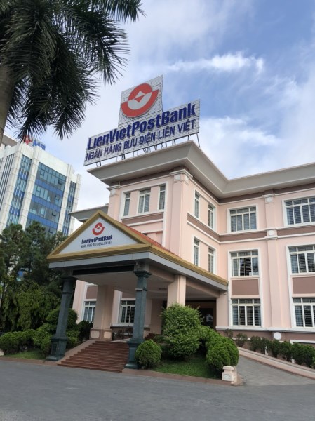 Thiết kế thi công bảng hiệu ngân hàng