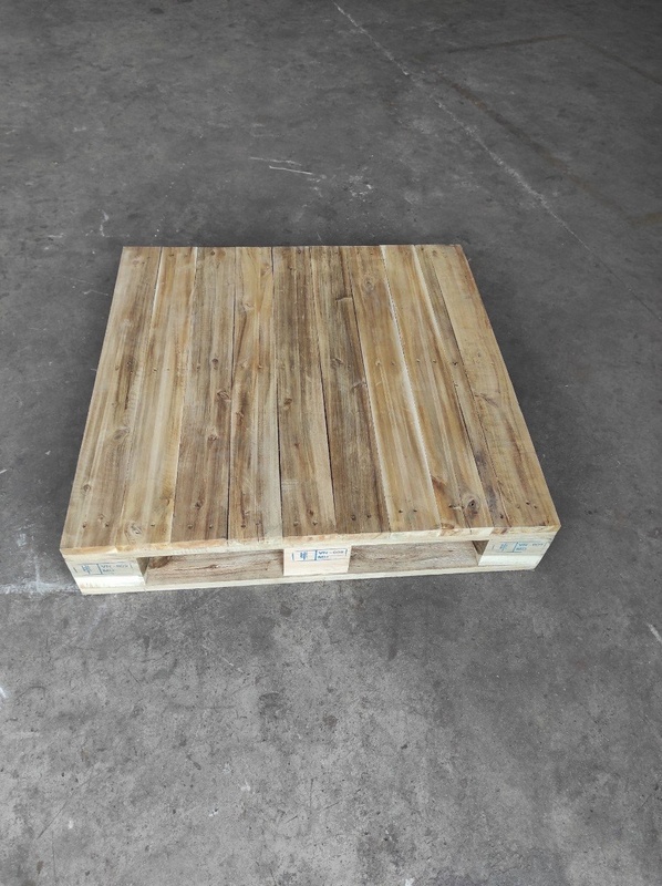 Pallet gỗ