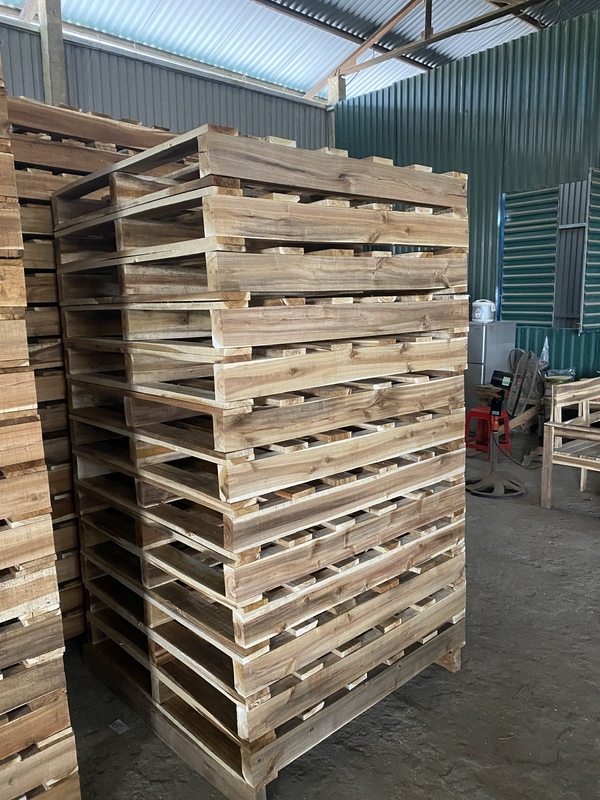 Pallet gỗ