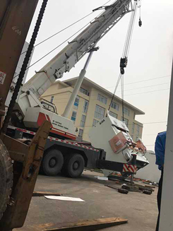 Bốc dỡ xếp hàng hóa